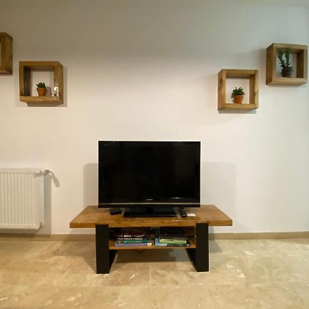 Helga'S Place Premium 1 Bedroom Condo Cluj-Napoca Esterno foto